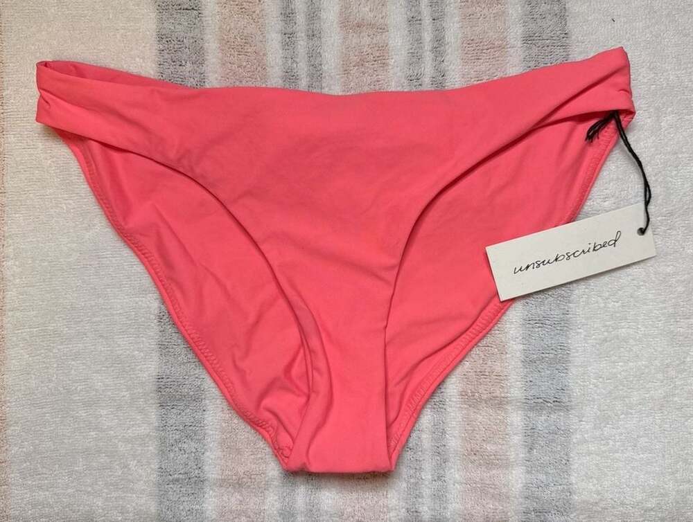 Unsubscribed NWT High-Cut Reversible Bikini Brief Bottom in Coral Pink